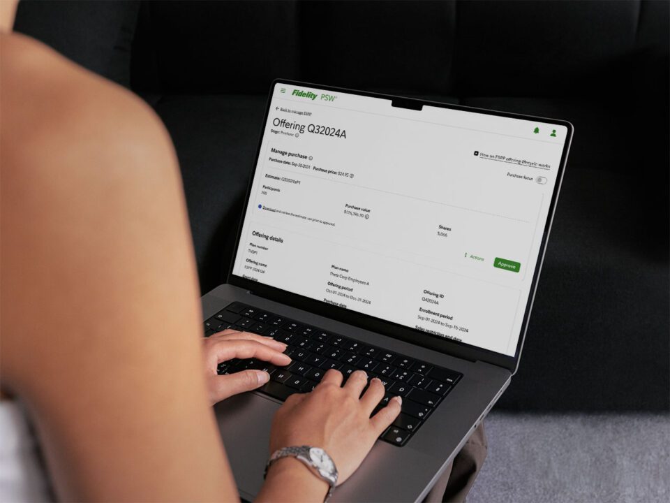 macbook-flipped